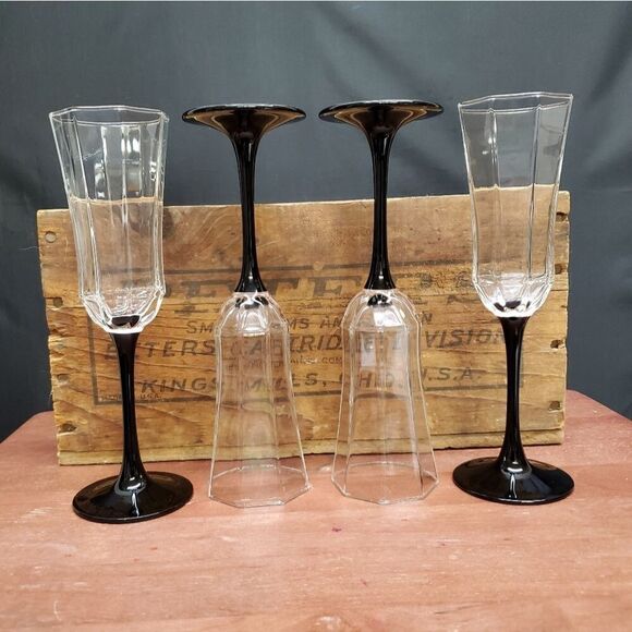 VTG France Luminarc Octime Black Stem Champagne Flutes Glasses Set of 4 - Picture 4 of 14
